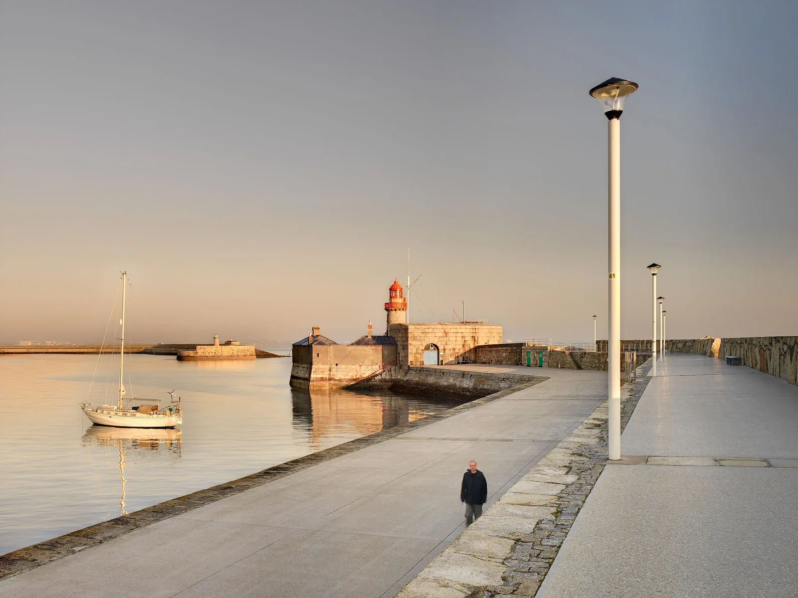 Dún Laoghaire East Pier photo 3