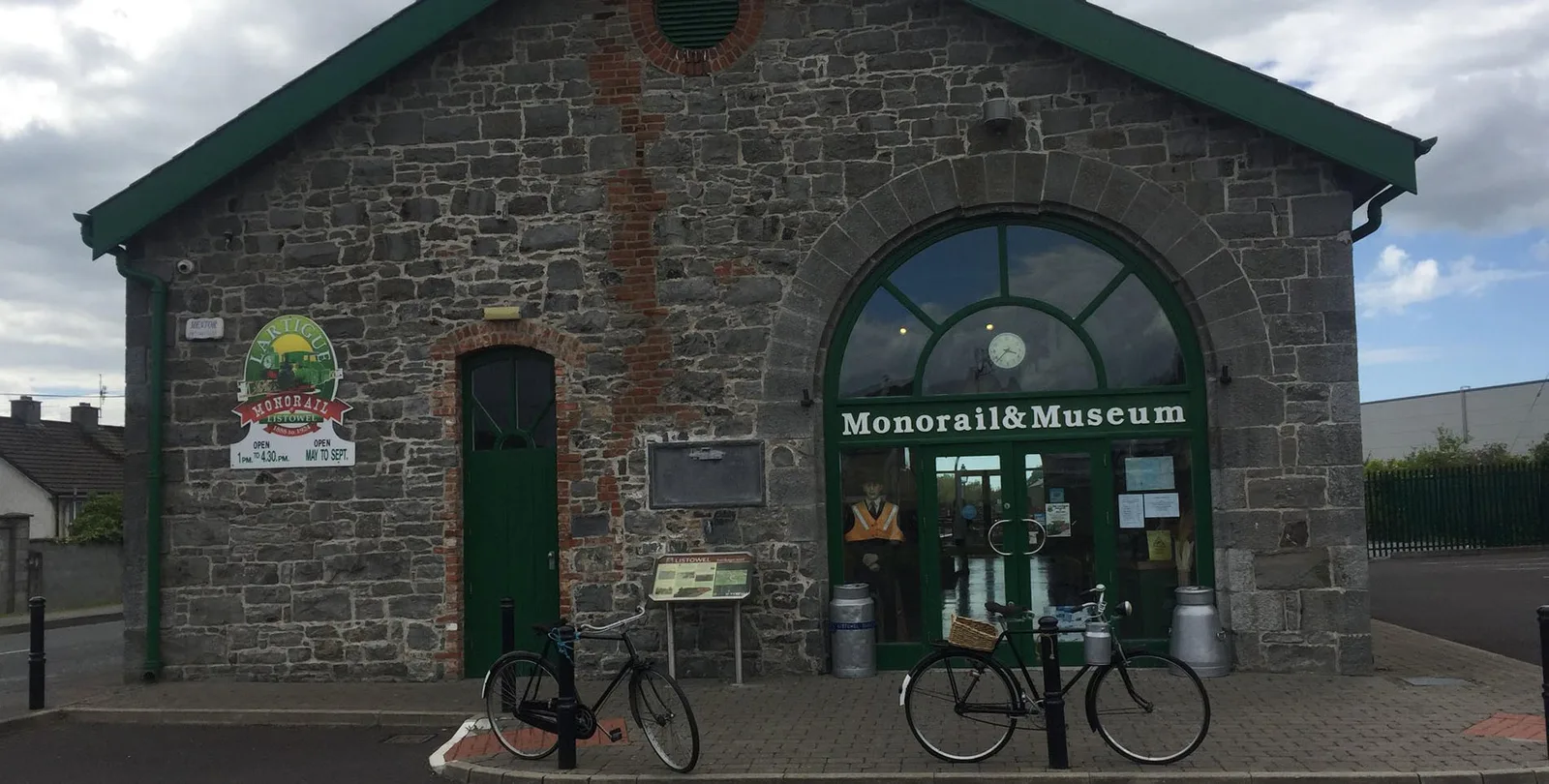 Listowel Lartigue Monorail photo 3