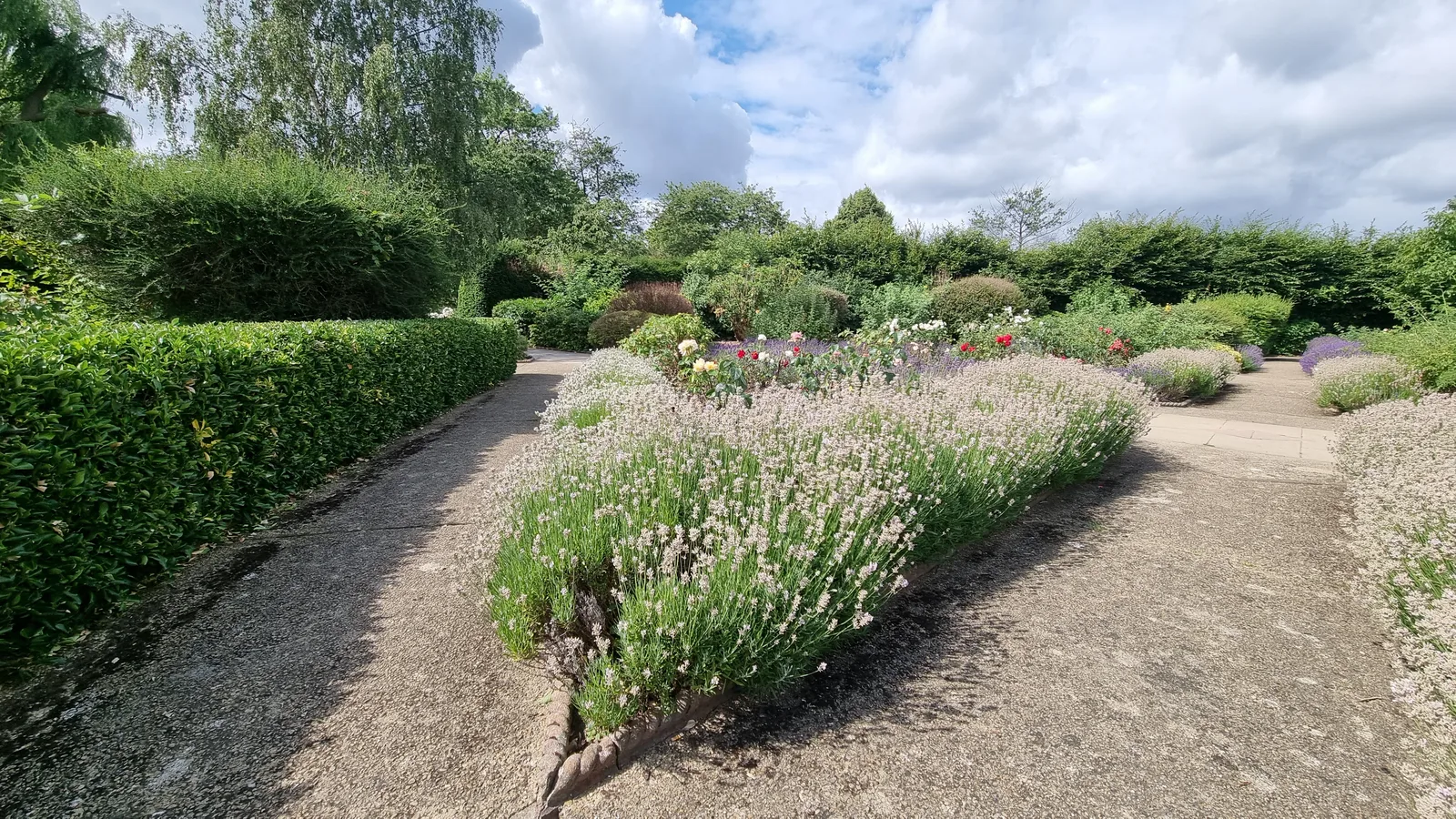 Waltham Abbey Gardens photo 2
